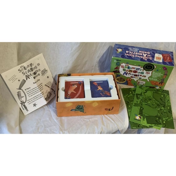 Gamewright The Scrambled States of America USA Geography Learning Card Game  8+ - Picture 1 of 10